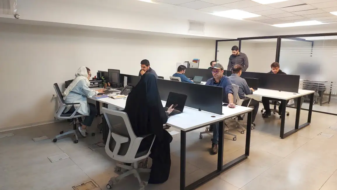 محیط فضای کار اشتراکی تکانه